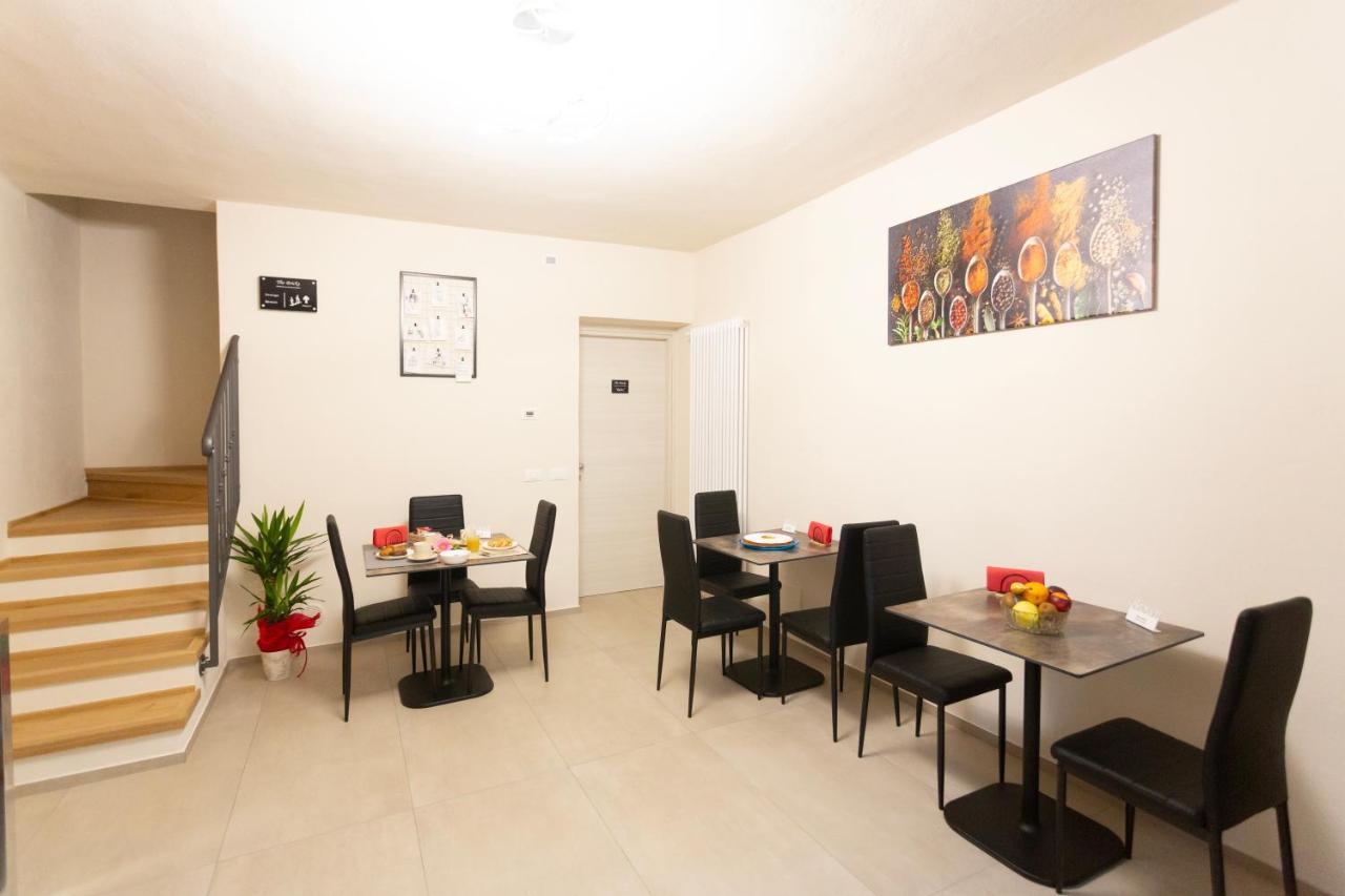The Bricks B&B Free Parking 比萨 外观 照片