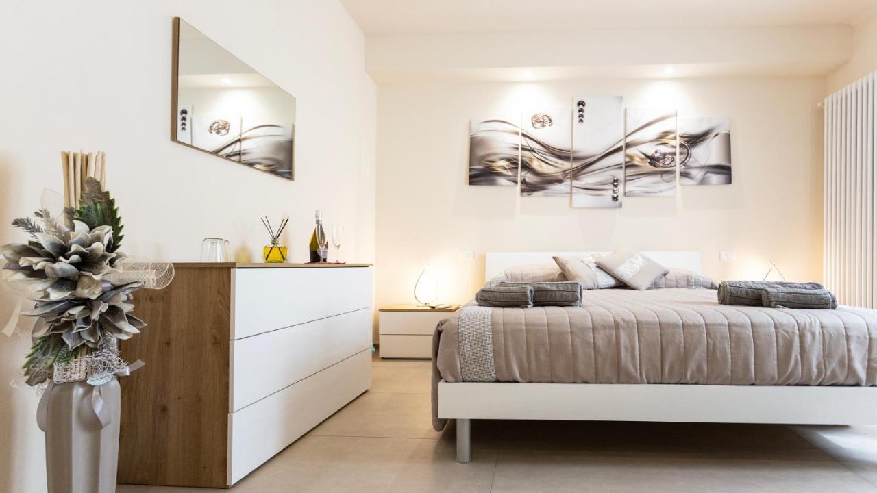 The Bricks B&B Free Parking 比萨 外观 照片